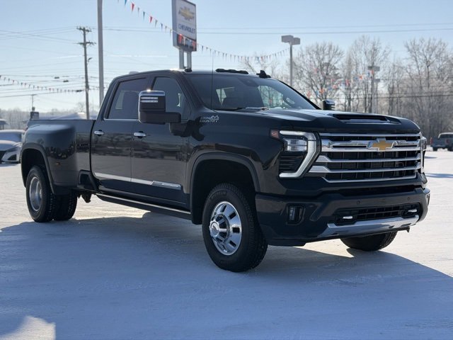 Used 2024 Chevrolet Silverado 3500 High Country image 20