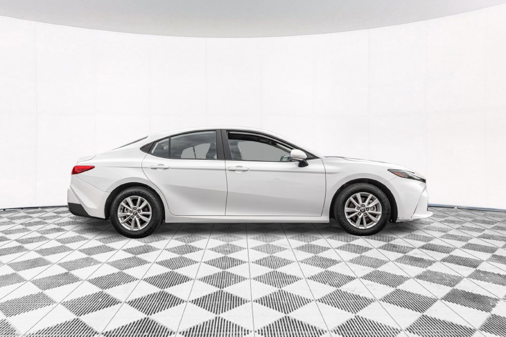 Used 2025 Toyota Camry LE FWD image 11