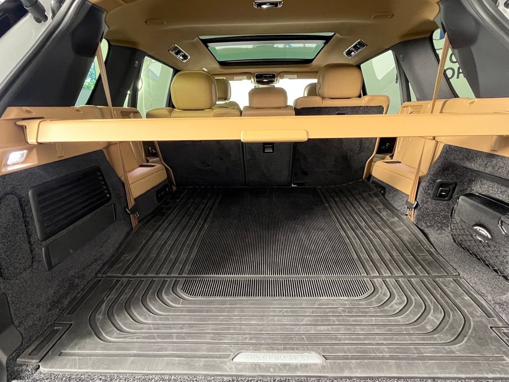 Used 2025 Land Rover Range Rover Long Wheelbase SE AWD/4WD image 18