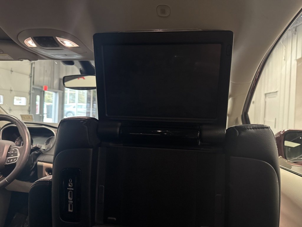 Used 2020 Chrysler Pacifica Touring-L Plus image 32