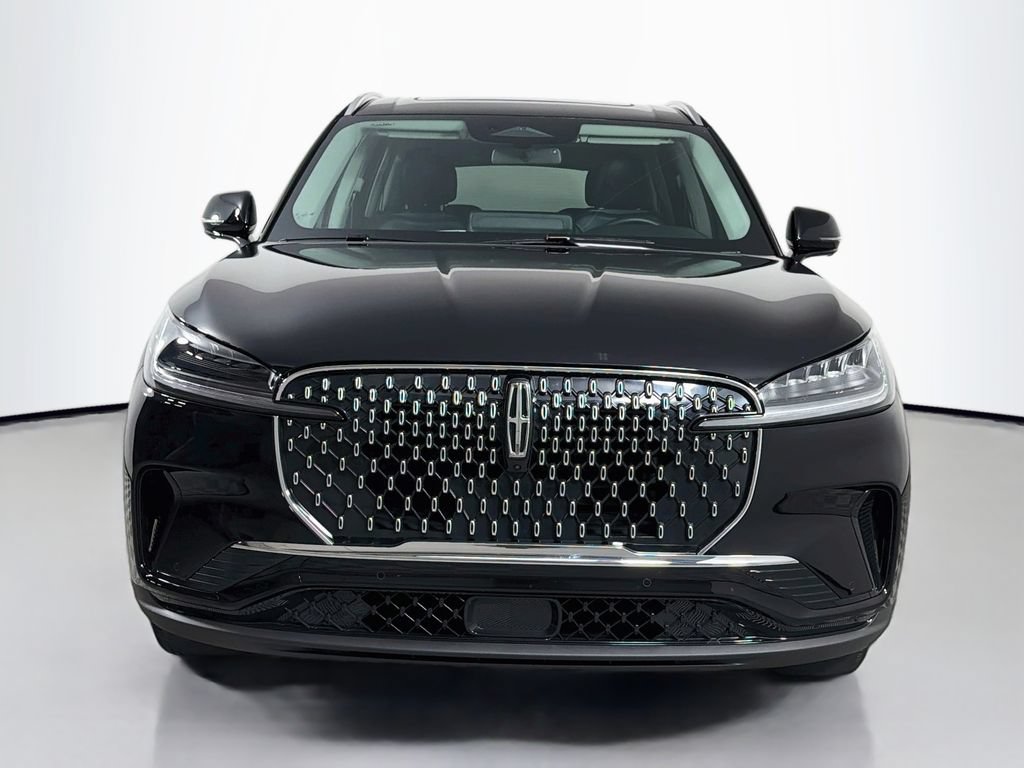 Used 2026 Lincoln Aviator 2WD image 2