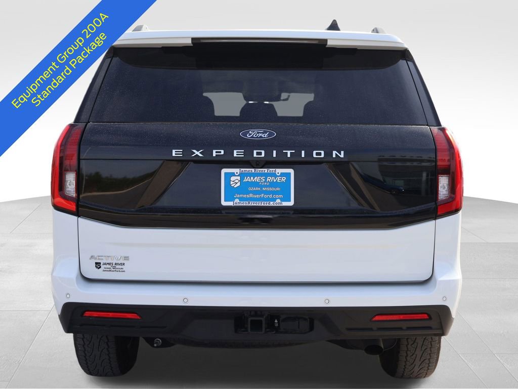 Certified 2025 Ford Expedition Active image 5