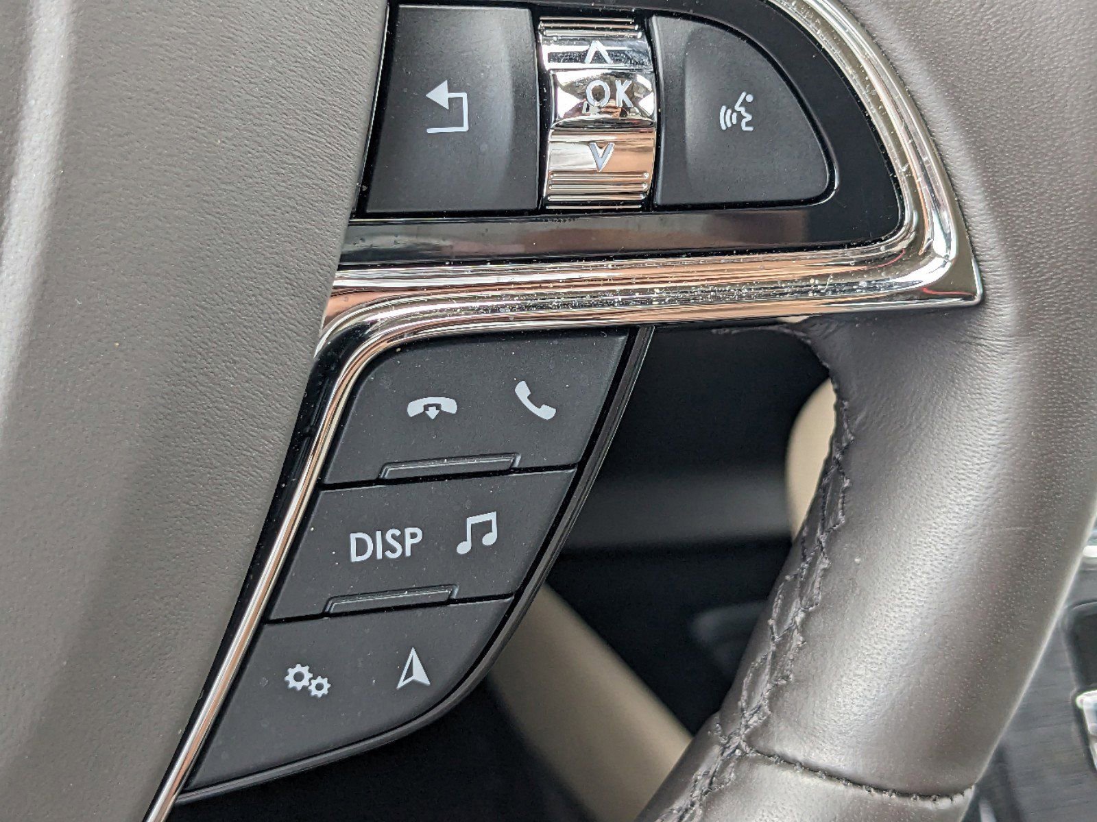 Certified 2023 Lincoln Nautilus Reserve w/ Equipment Group 202A image 27