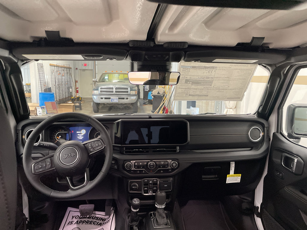 New 2025 Jeep Gladiator Sport image 10