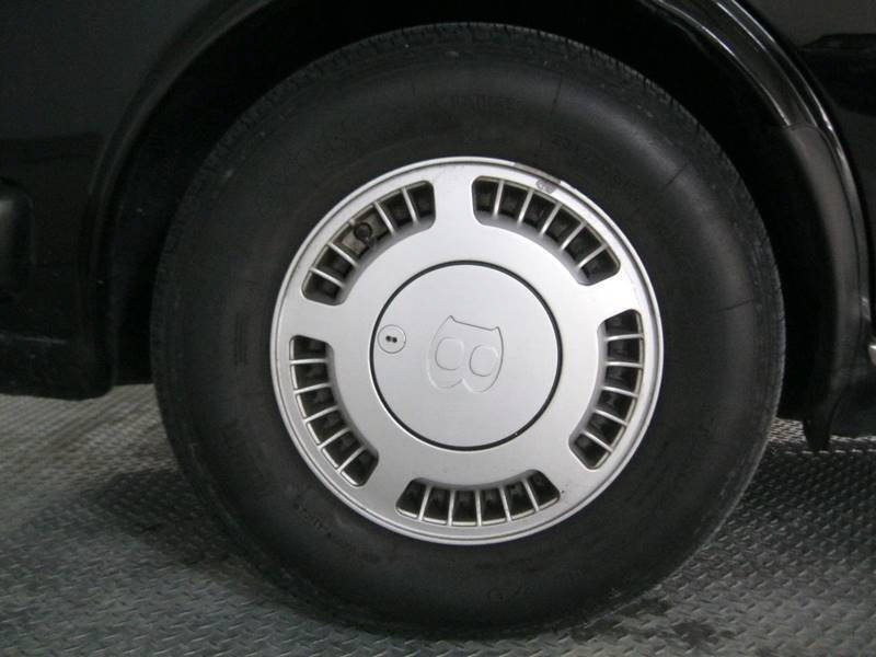 Used 1987 Bentley Turbo R RWD image 17