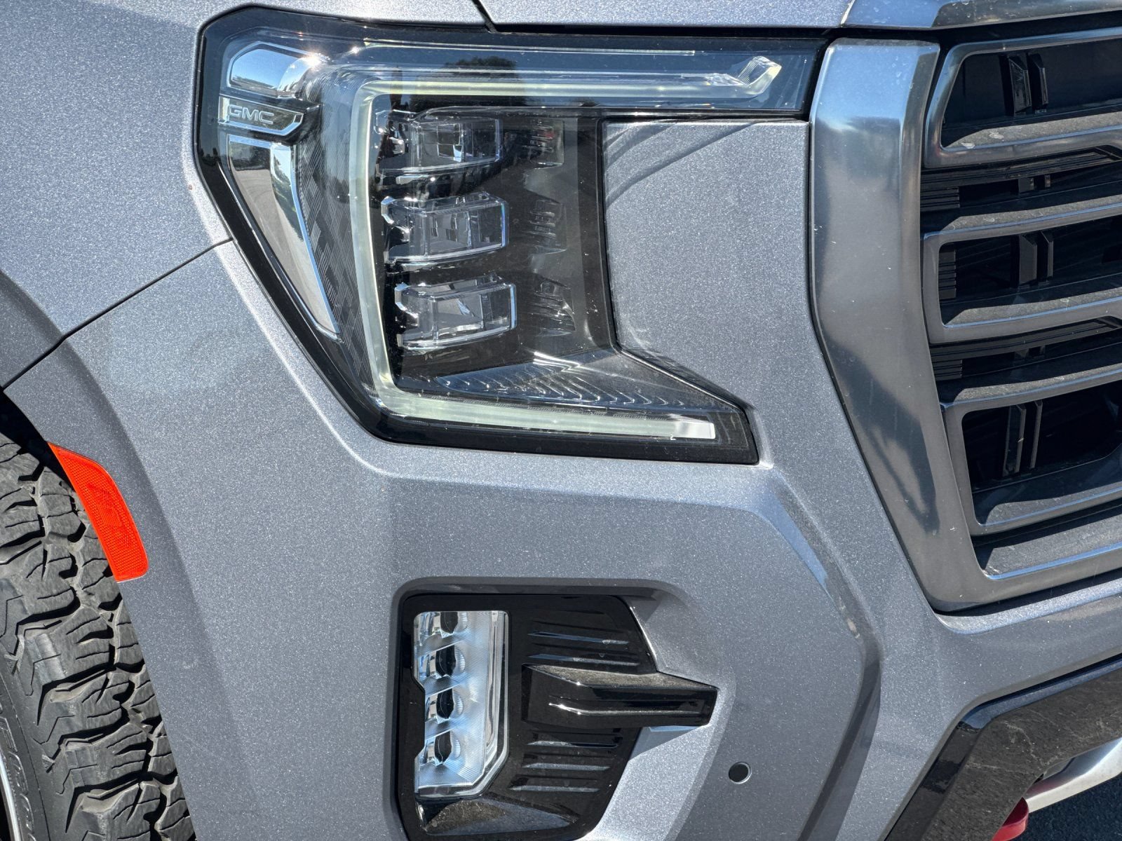 Used 2021 GMC Yukon AT4 AWD/4WD image 38