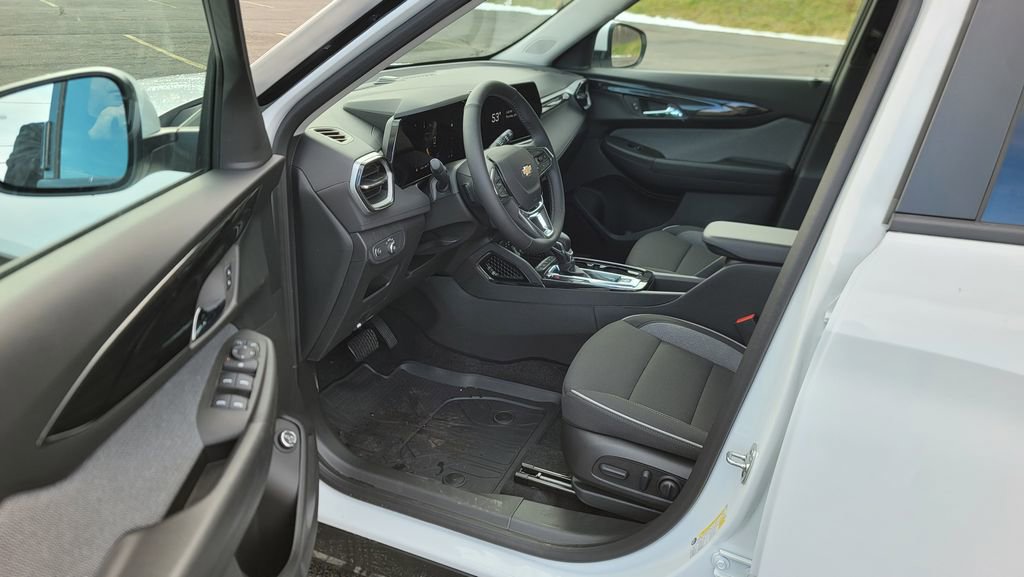 New 2026 Chevrolet TrailBlazer LT w/ Convenience Package image 18