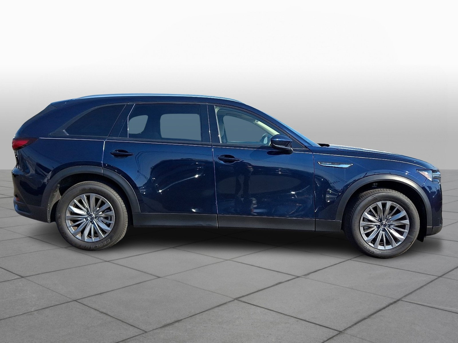 Certified 2025 MAZDA CX-90 3.3 Turbo w/ Preferred Package image 8