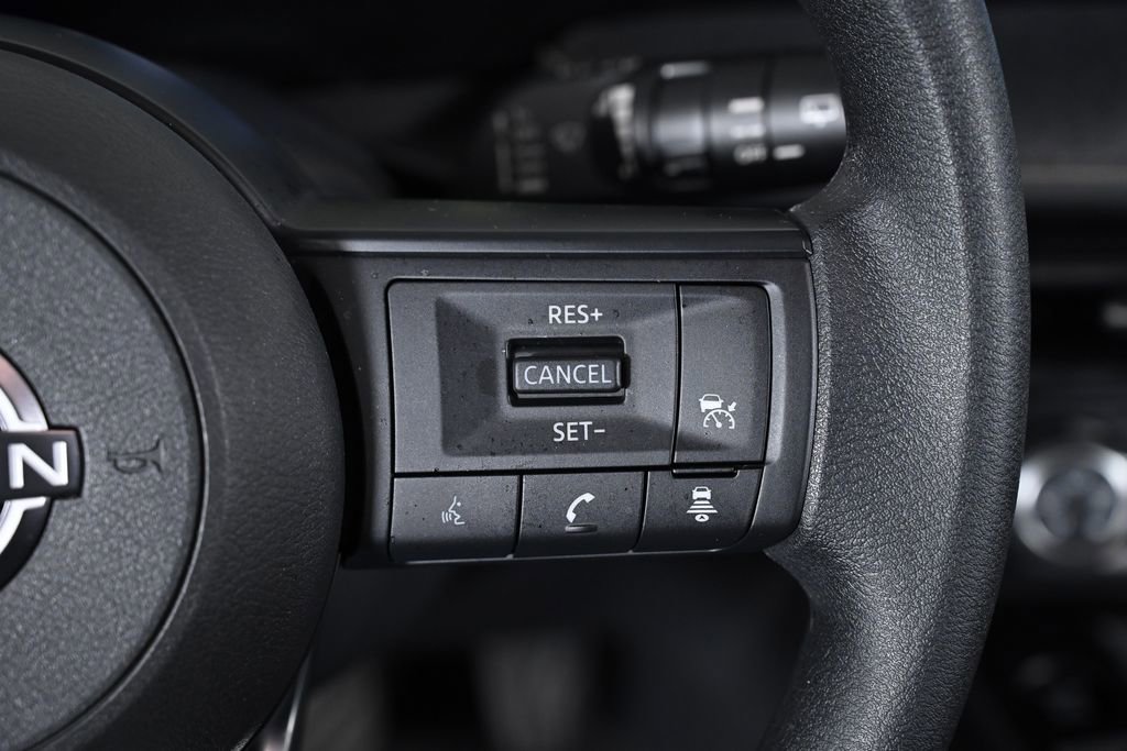 Used 2025 Nissan Kicks SV w/ SV Premium Package image 13