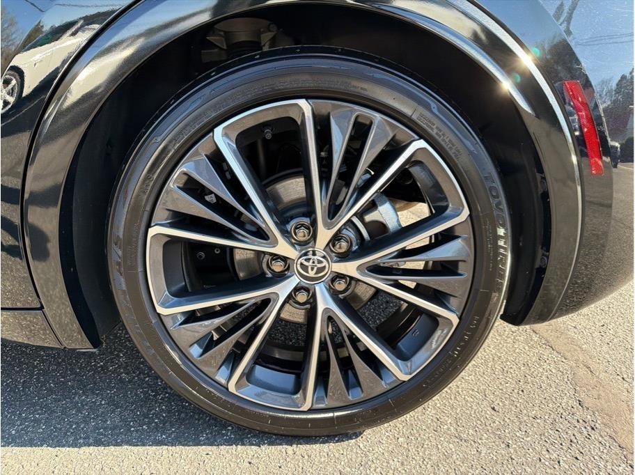 Used 2024 Toyota Prius XLE image 24