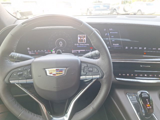 Used 2024 Cadillac Escalade Premium Luxury w/ LPO, Floor Liner Package AWD/4WD image 28
