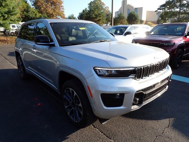 New 2025 Jeep Grand Cherokee Overland w/ Adv Protech Group III image 7