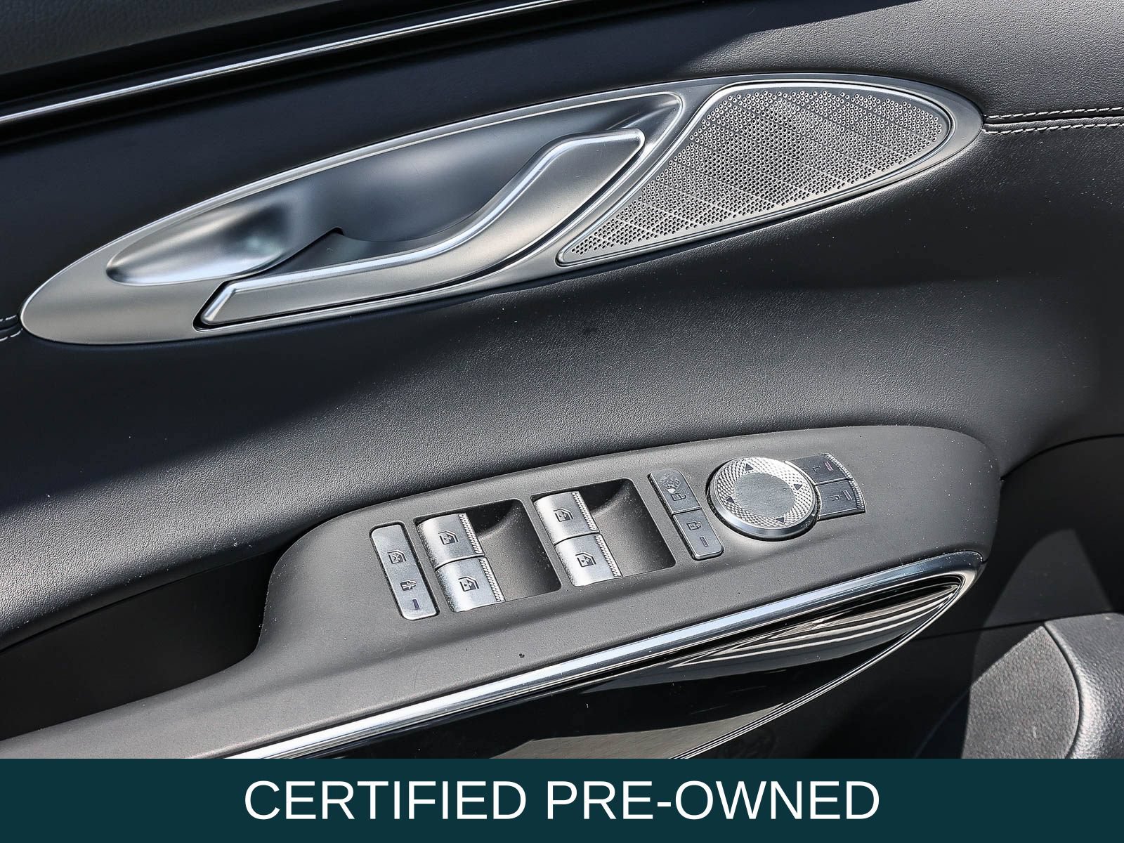 Used 2025 Genesis GV70 2.5T AWD/4WD image 22