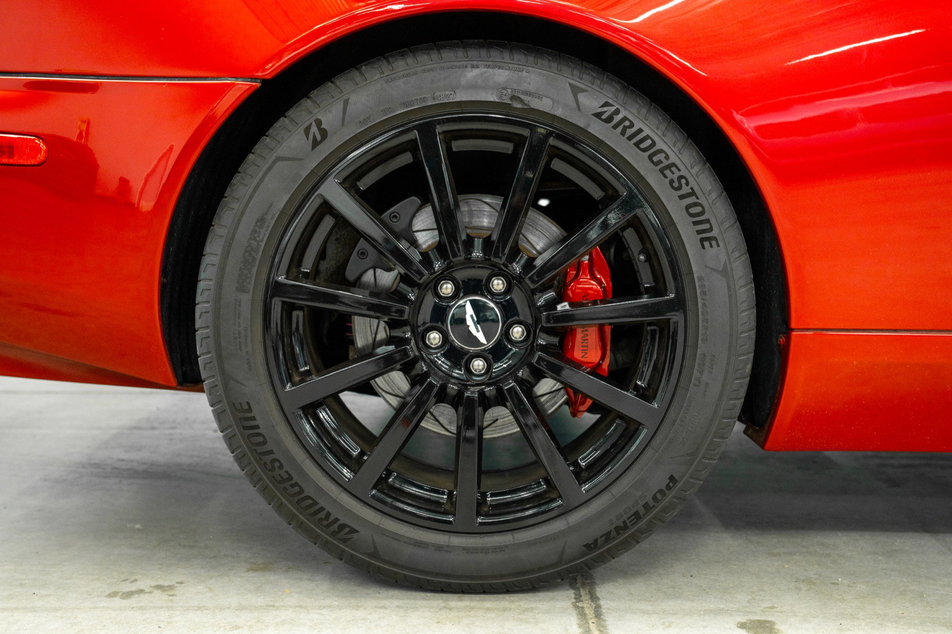 Used 2005 Aston Martin Vanquish S RWD image 36
