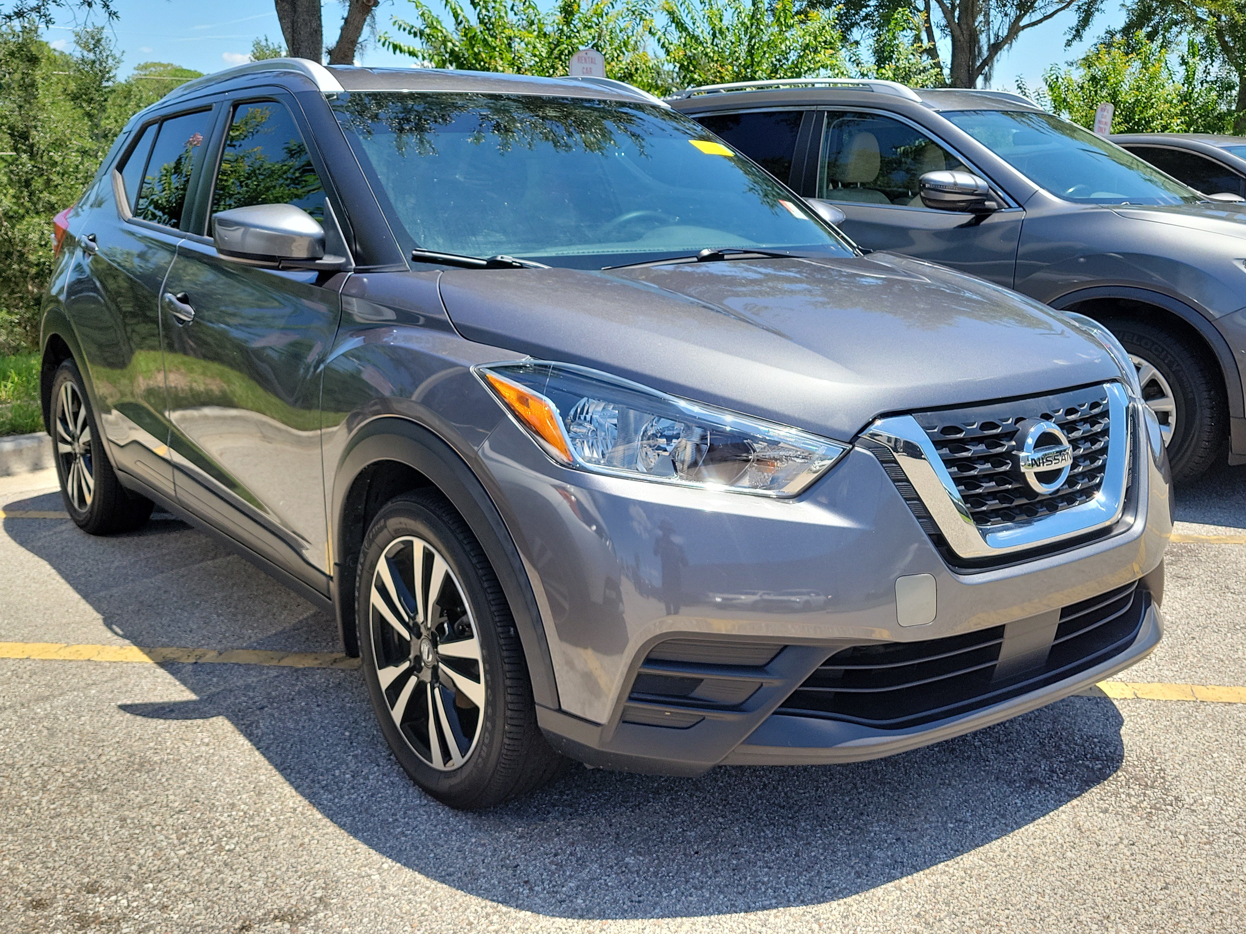 Certified 2020 Nissan Kicks SV FWD image 2