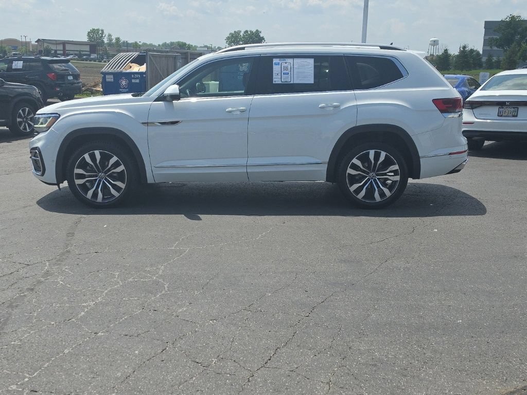 Used 2022 Volkswagen Atlas SEL Premium AWD/4WD image 4