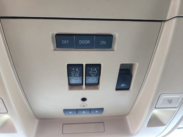 Used 2016 GMC Sierra 2500 SLT w/ Duramax Plus Package image 34