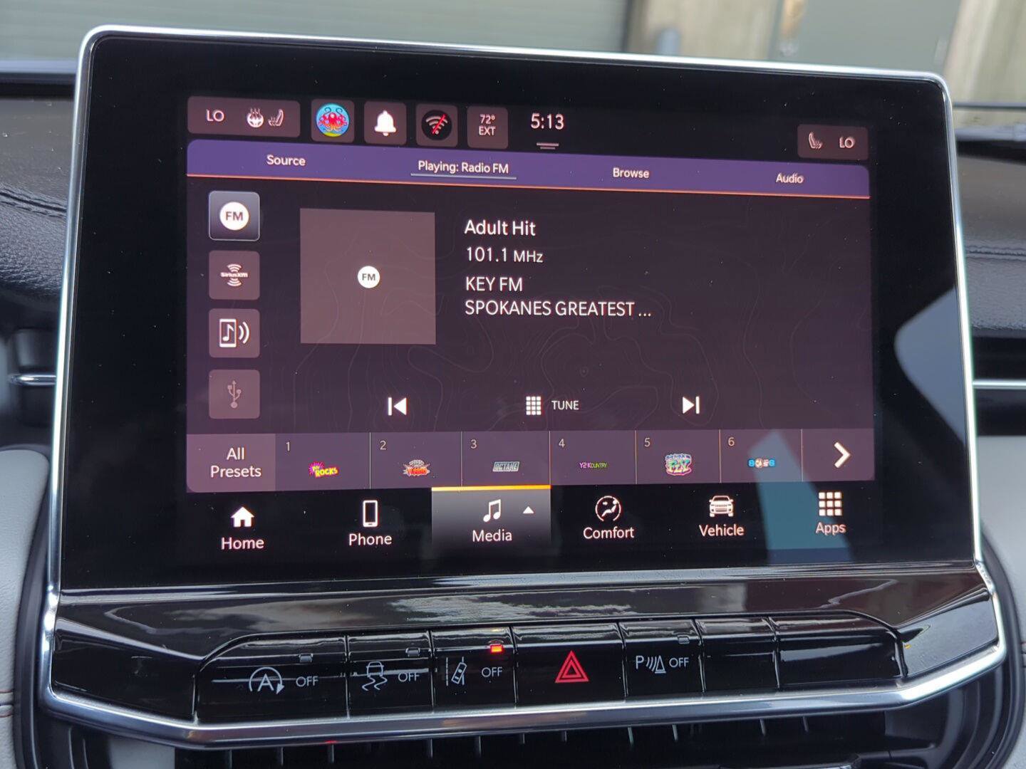 Used 2022 Jeep Compass Limited w/ Sun and Sound Group image 17