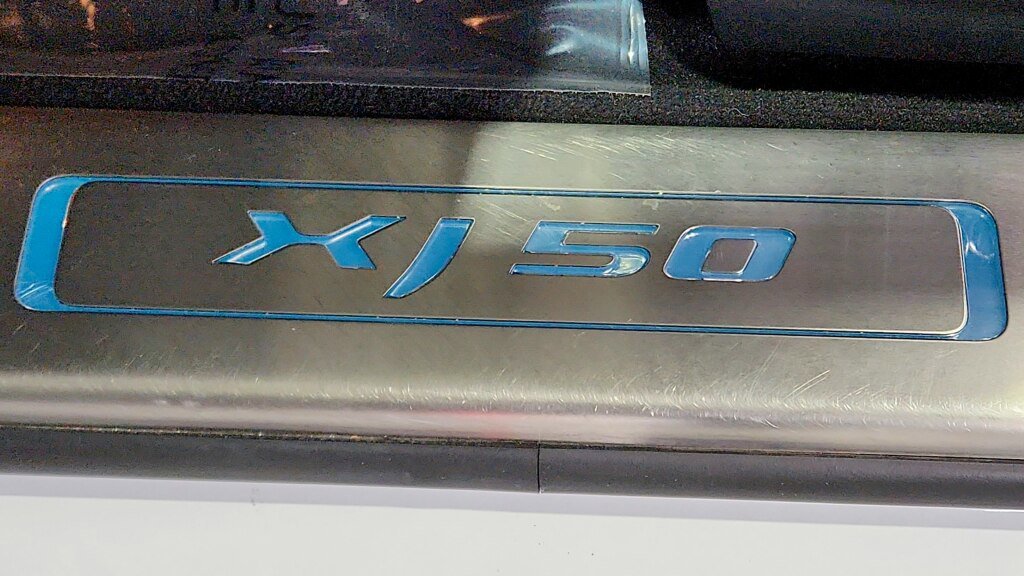 Used 2019 Jaguar XJ AWD image 29