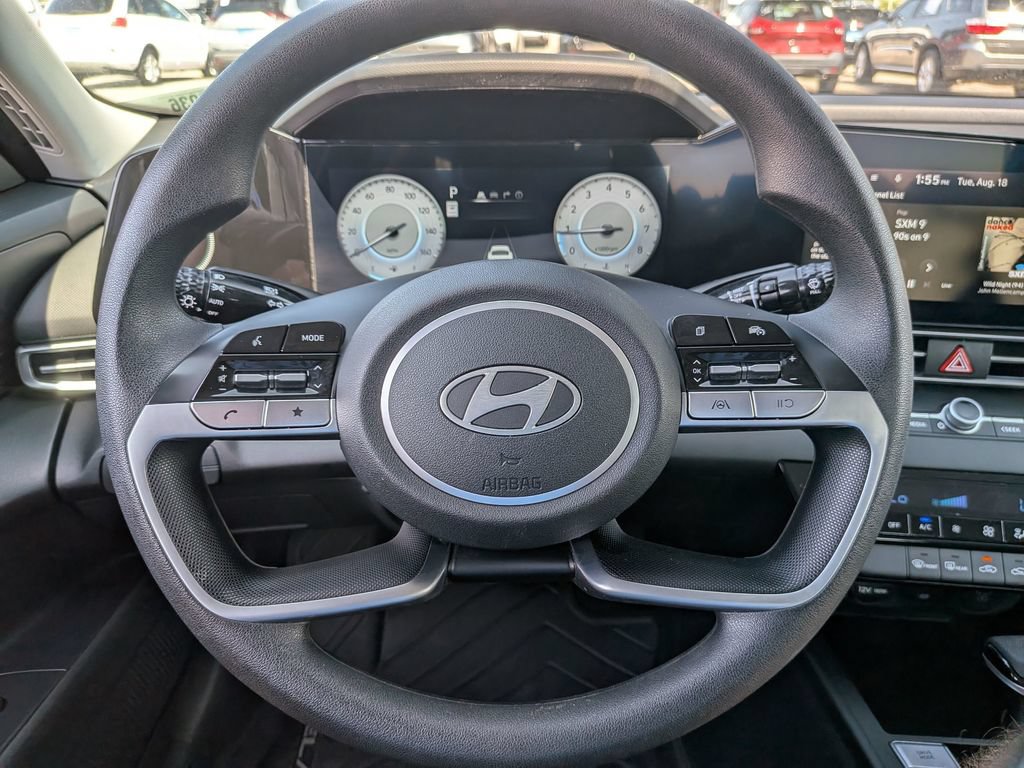Used 2024 Hyundai Elantra SEL FWD image 16
