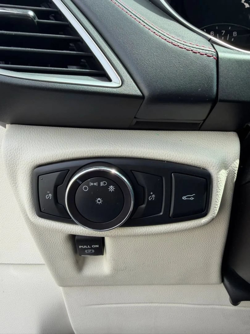 Used 2018 Lincoln MKX Black Label FWD image 30
