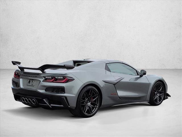 Used 2024 Chevrolet Corvette Z06 w/ Z07 Performance Package RWD image 8