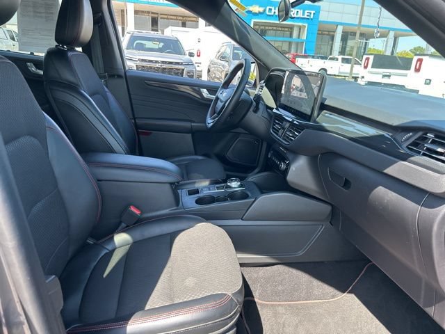 Used 2023 Ford Escape ST-Line Select w/ Tech Pack #2 AWD/4WD image 32