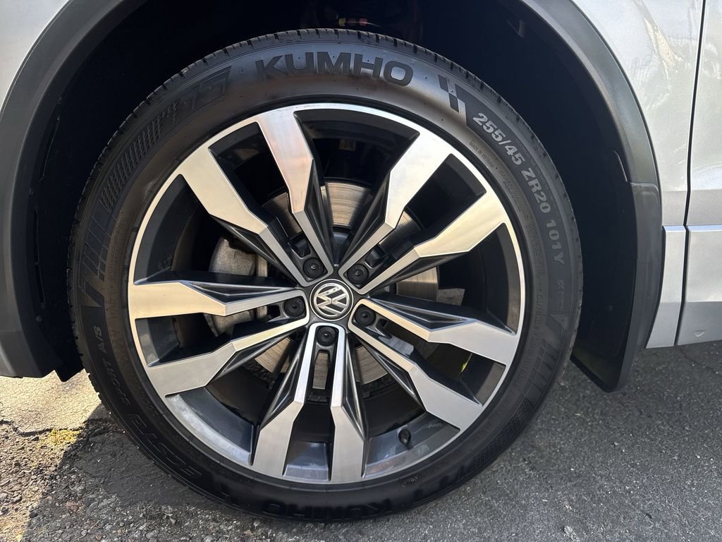 Used 2020 Volkswagen Tiguan SEL Premium R-Line image 19