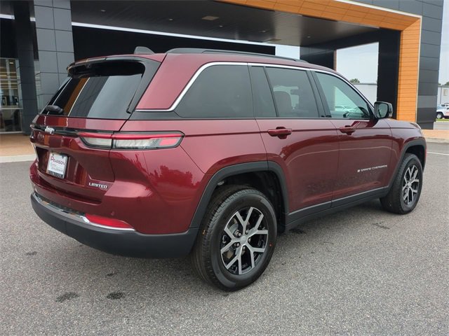 New 2025 Jeep Grand Cherokee Limited w/ Luxury Tech Group II image 4