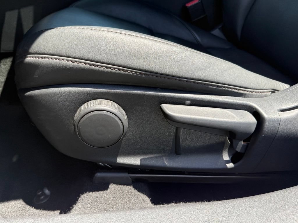 Certified 2022 MAZDA MAZDA3 s FWD image 35