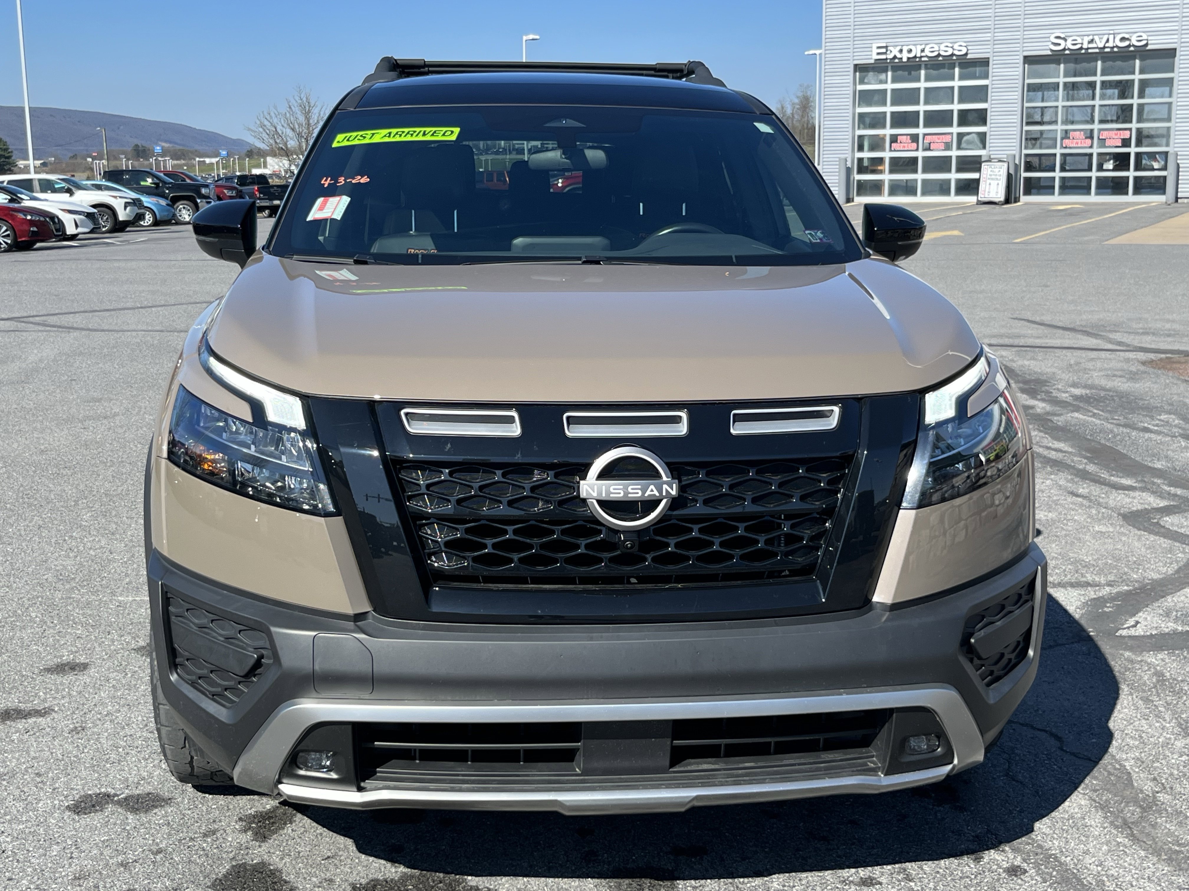 Used 2024 Nissan Pathfinder Rock Creek AWD/4WD image 7