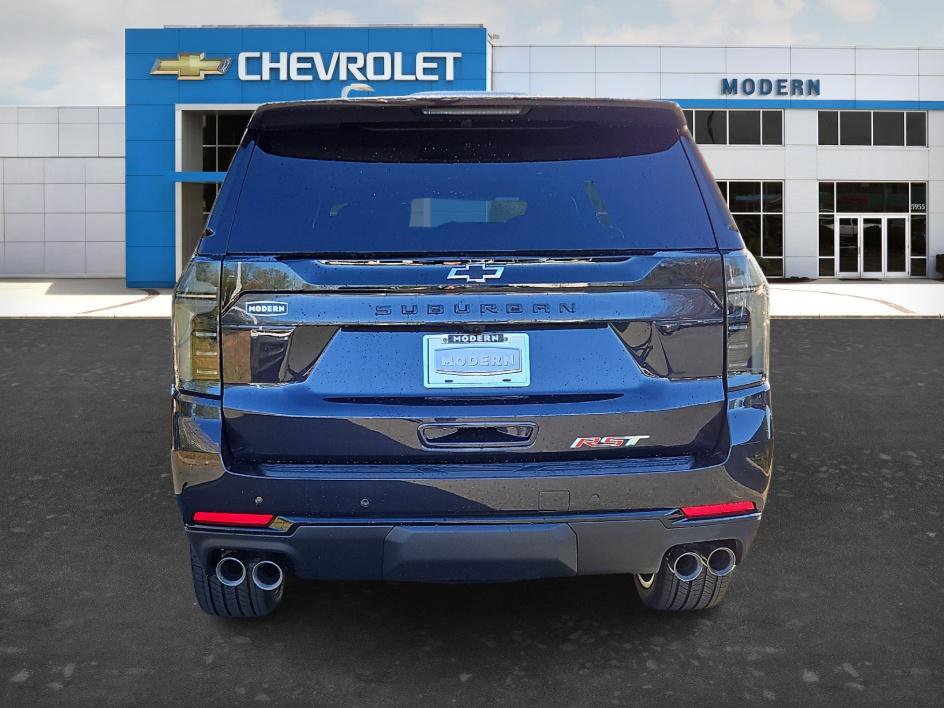 New 2026 Chevrolet Suburban RST w/ RST Capability Package AWD/4WD image 4