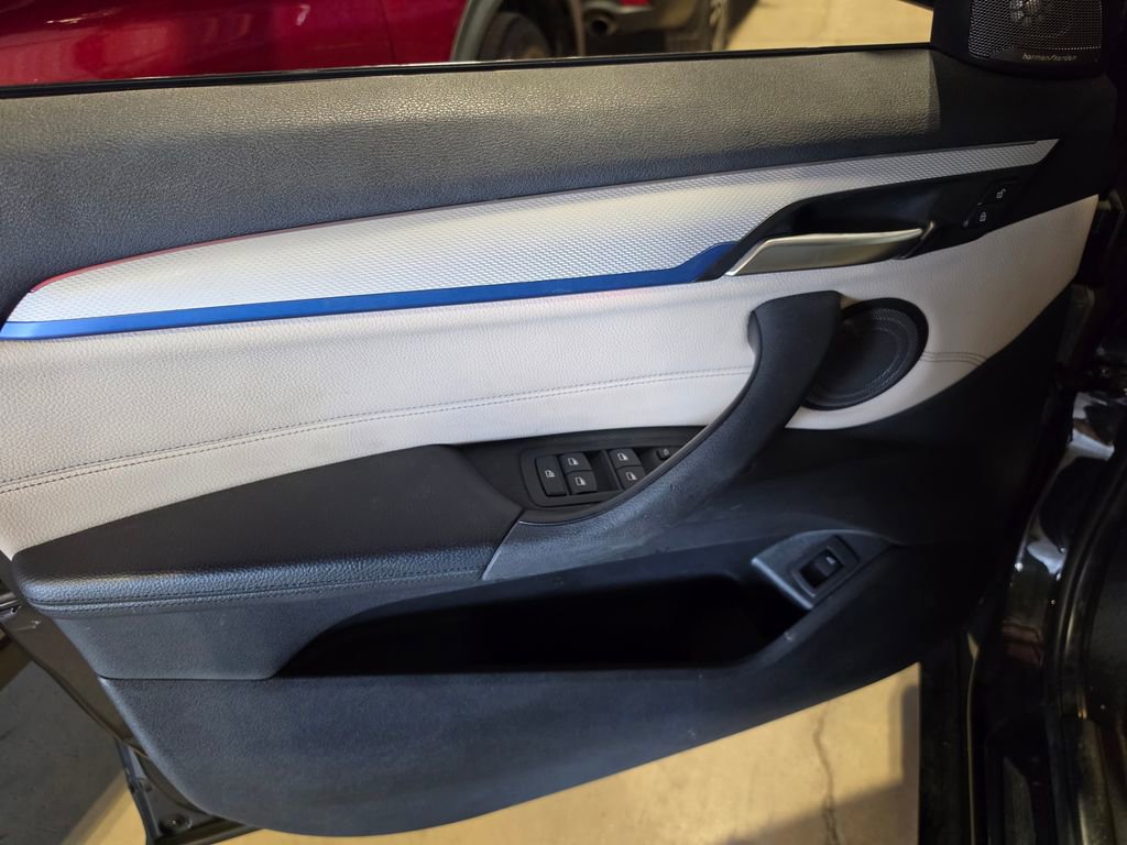 Used 2017 BMW X1 sDrive28i FWD image 5