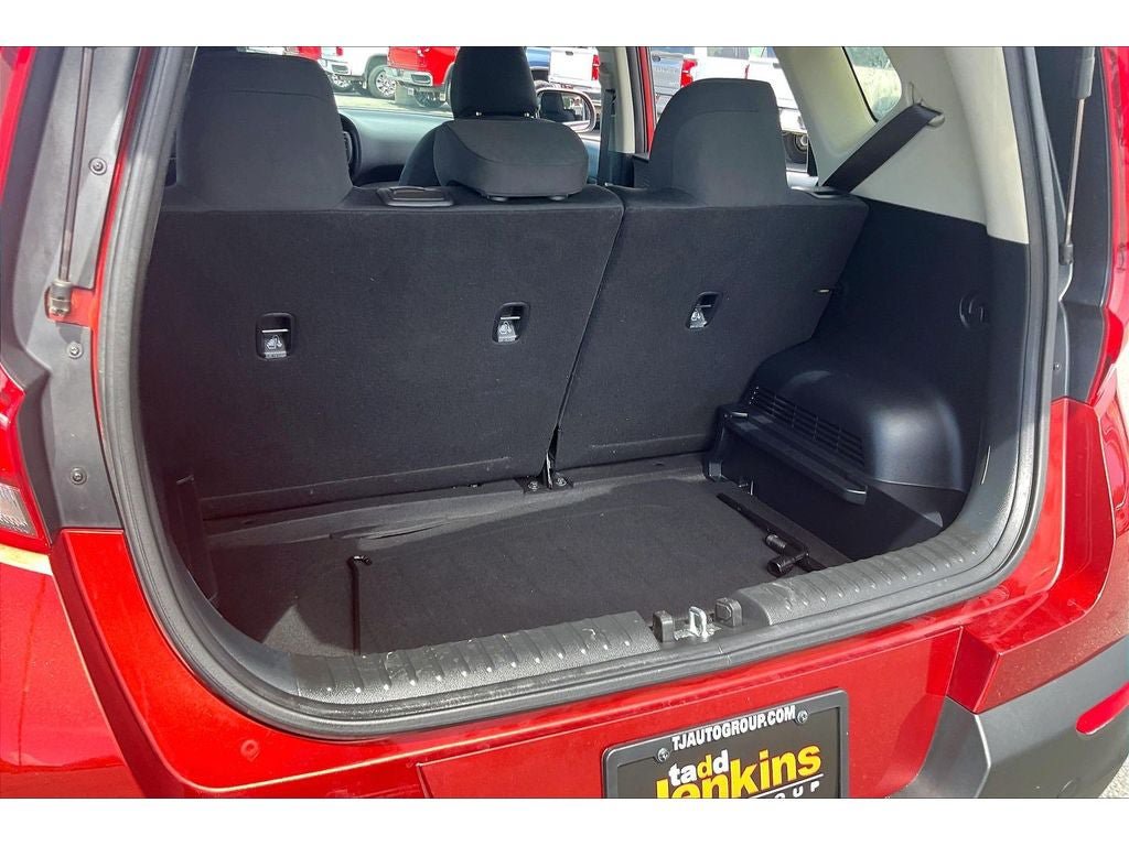 Used 2022 Kia Soul LX w/ Technology Package FWD image 11