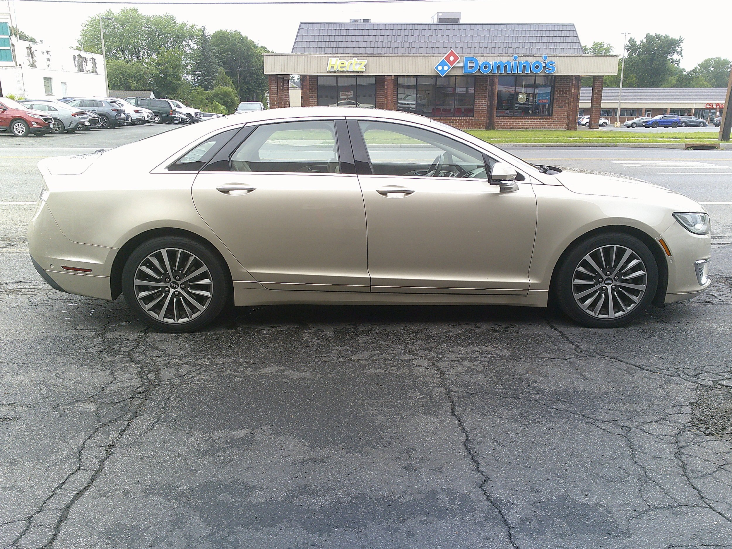 Used 2017 Lincoln MKZ Select w/ Technology Package FWD image 6