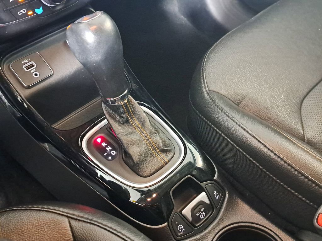 Used 2021 Jeep Compass Limited w/ Sun and Sound Group image 24