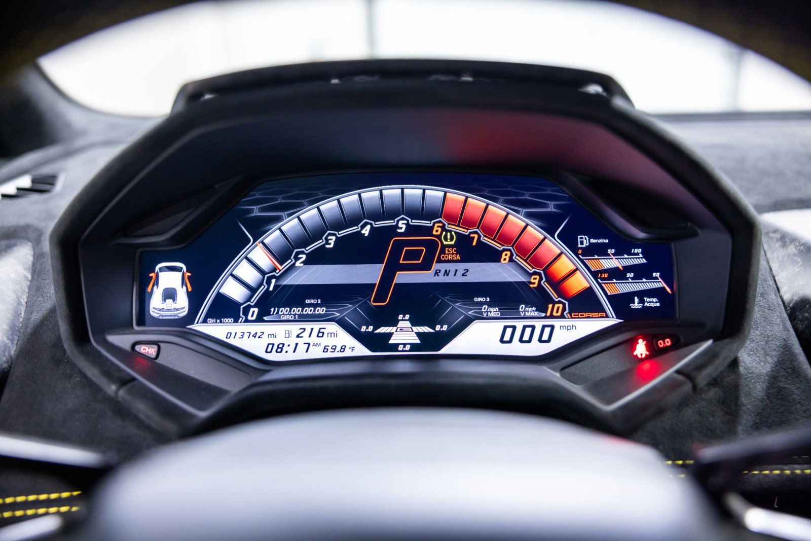 Used 2018 Lamborghini Huracan Performante image 39