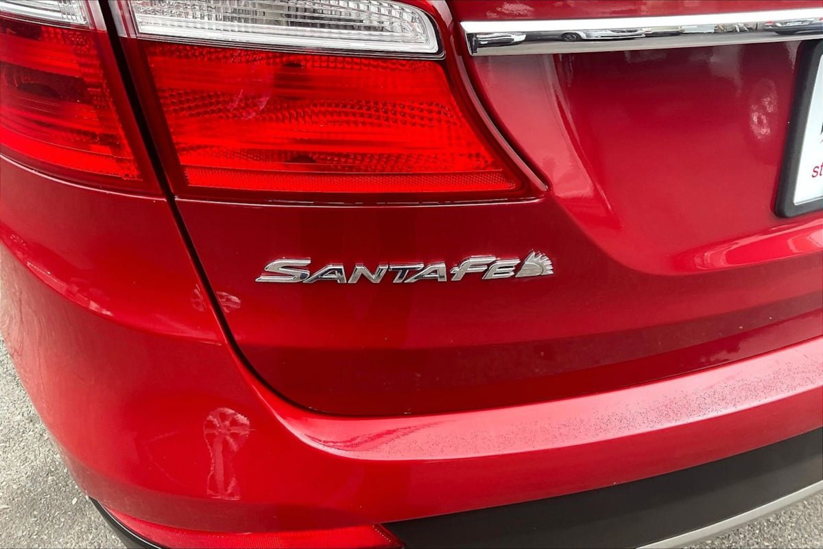 Used 2015 Hyundai Santa Fe GLS w/ Option Group 02 AWD/4WD image 23