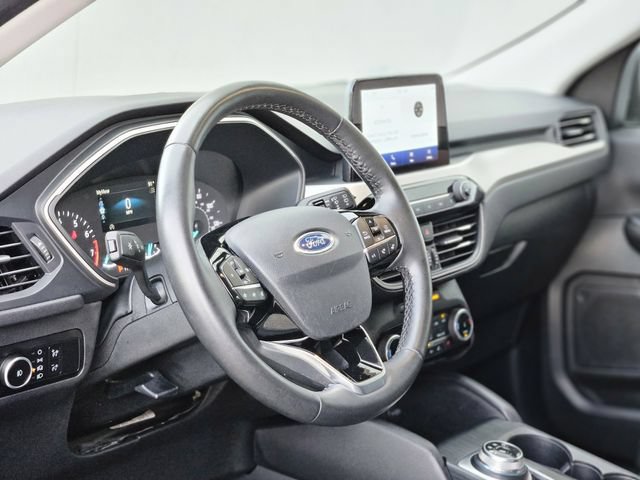 Used 2022 Ford Escape SEL AWD/4WD image 12