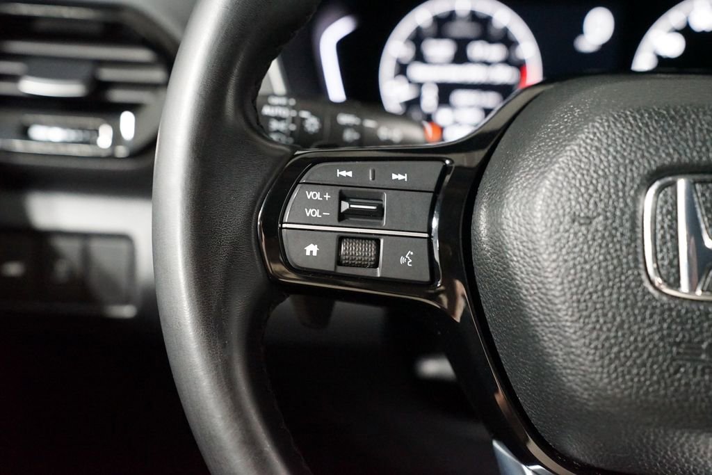 Used 2024 Honda Pilot EX-L image 14