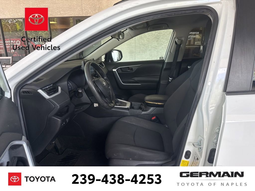 Certified 2021 Toyota RAV4 LE AWD/4WD image 15