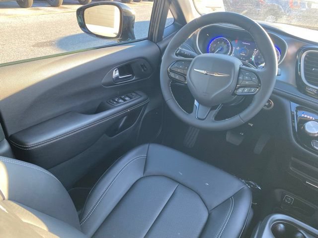 New 2026 Chrysler Pacifica Select w/ S Appearance Package FWD image 35
