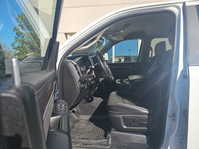 Used 2024 RAM 2500 Laramie AWD/4WD image 9