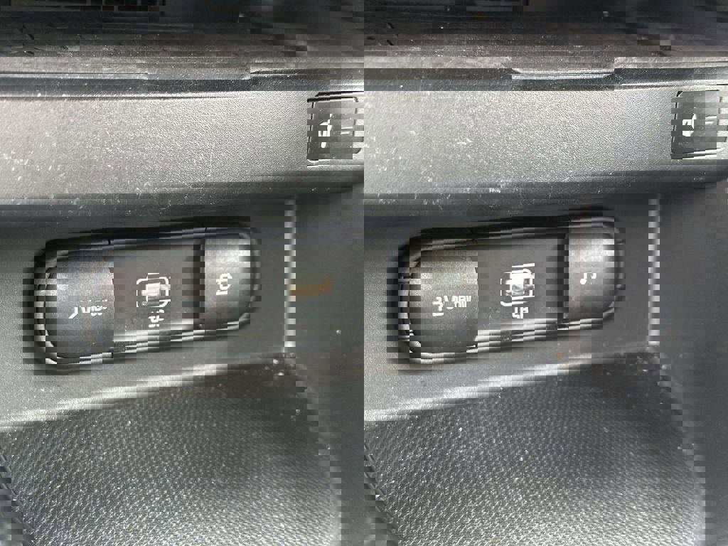 Certified 2021 Kia Seltos SX image 25