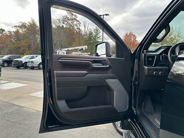 Certified 2024 GMC Sierra 3500 Denali w/ Denali Reserve Package image 25