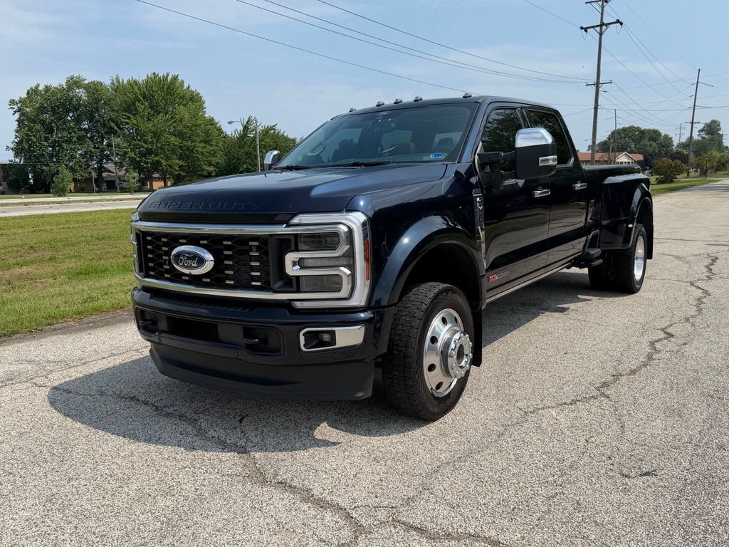 Used 2025 Ford F450 Platinum w/ Platinum Plus Package AWD/4WD video 3