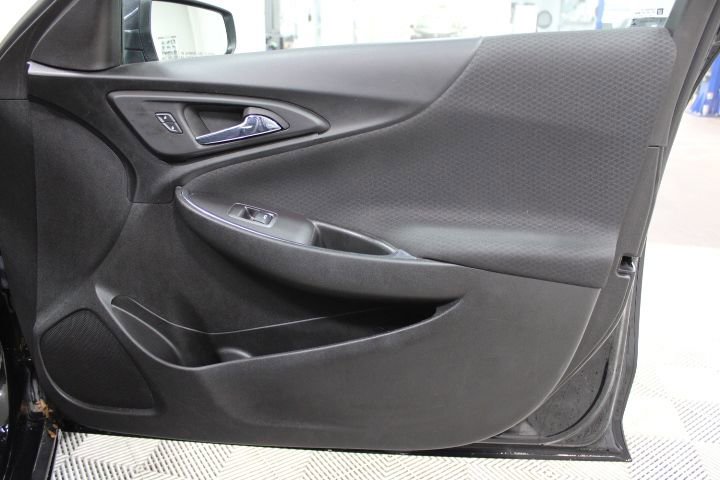 Used 2022 Chevrolet Malibu LT image 21