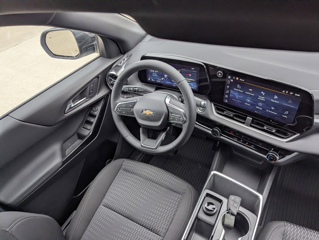 New 2026 Chevrolet Equinox LT image 18