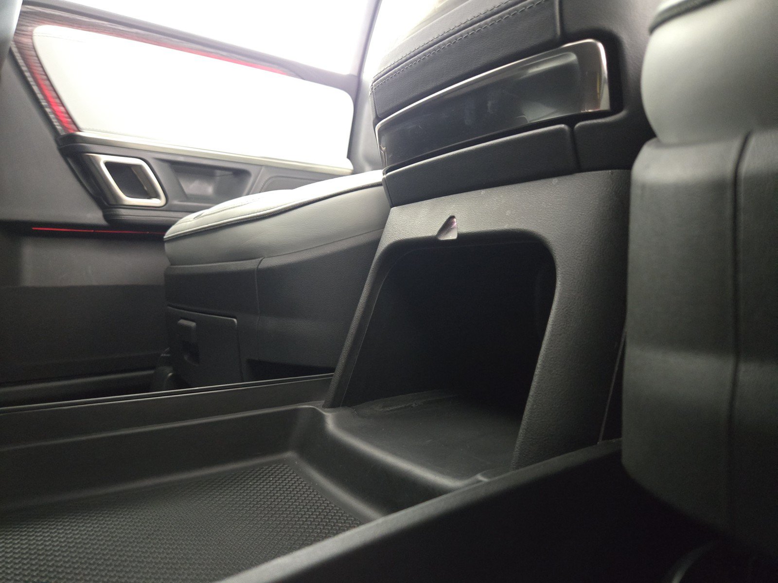 Used 2023 Rivian R1S Launch Edition AWD/4WD image 33