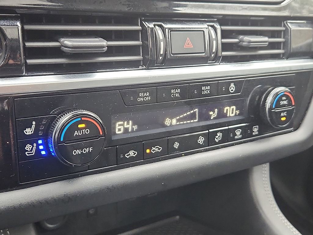 Certified 2023 Nissan Pathfinder Platinum w/ Cargo Package image 18